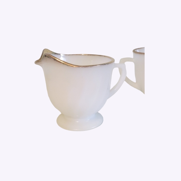 Vintage white Fire king sugar and creamer - Picture 3 of 4